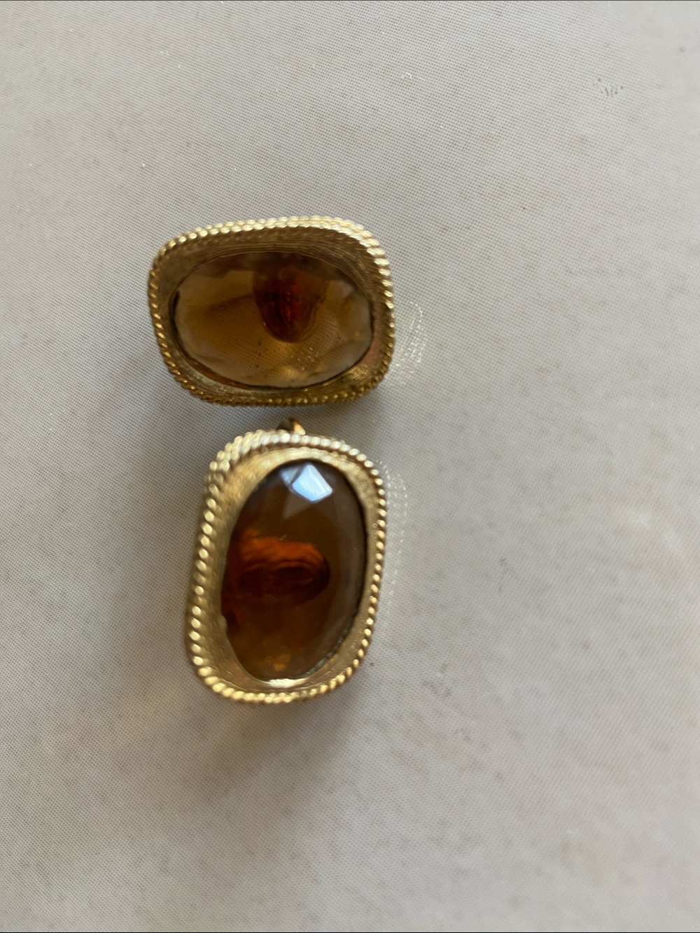 Vintage Sarah Coventry  Gold-Tone Amber Glass Clip On Earrings